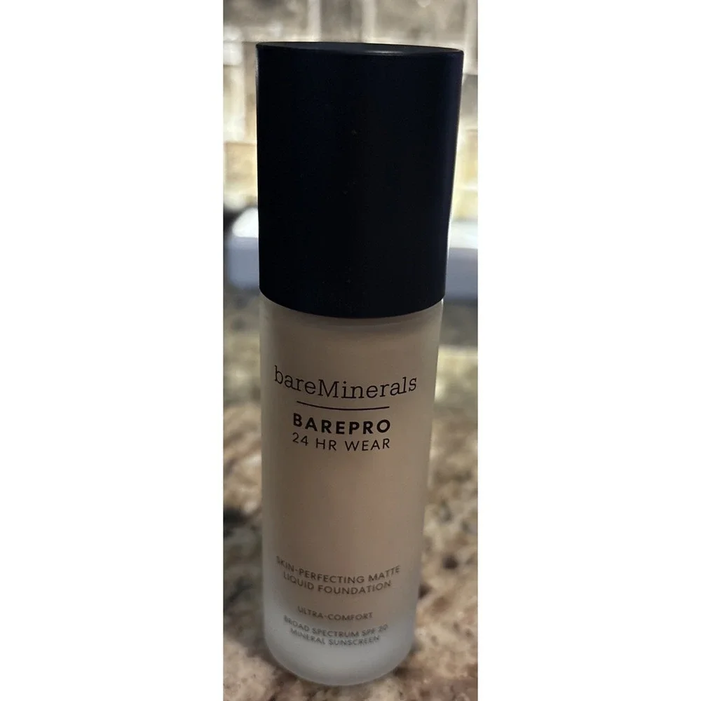 Bare Minerals~BarePro Skin-Perfecting Matte Liquid Foundation ~ Light 28 N  3-27